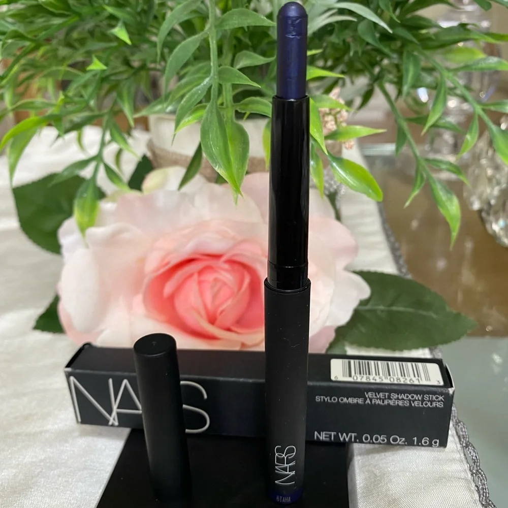 Nars Velvet Shadow Stick Glenan 8261 FULL SIZE